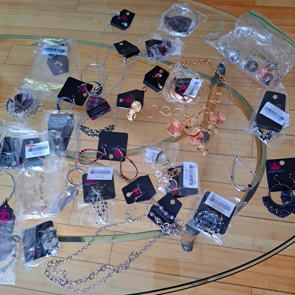 Miscellaneous Paparazzi jewelry Lot